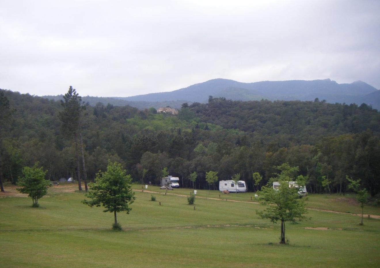 Camping Maçanet de Cabrenys المظهر الخارجي الصورة