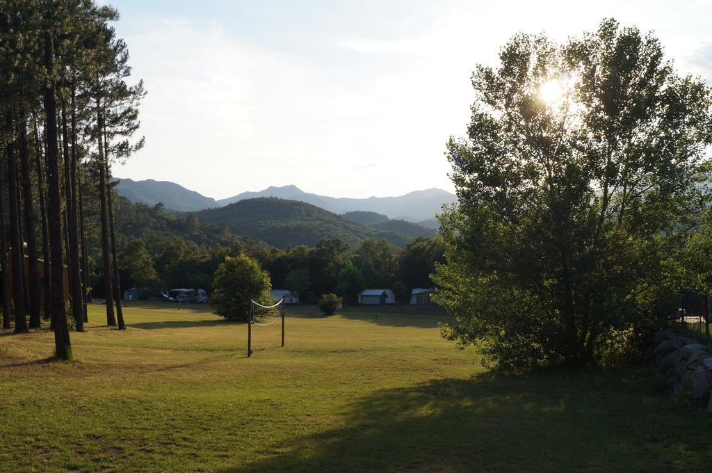 Camping Maçanet de Cabrenys المظهر الخارجي الصورة