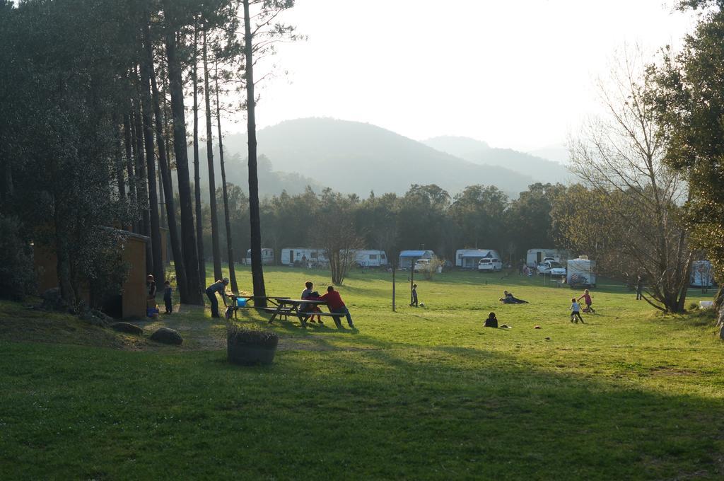 Camping Maçanet de Cabrenys المظهر الخارجي الصورة