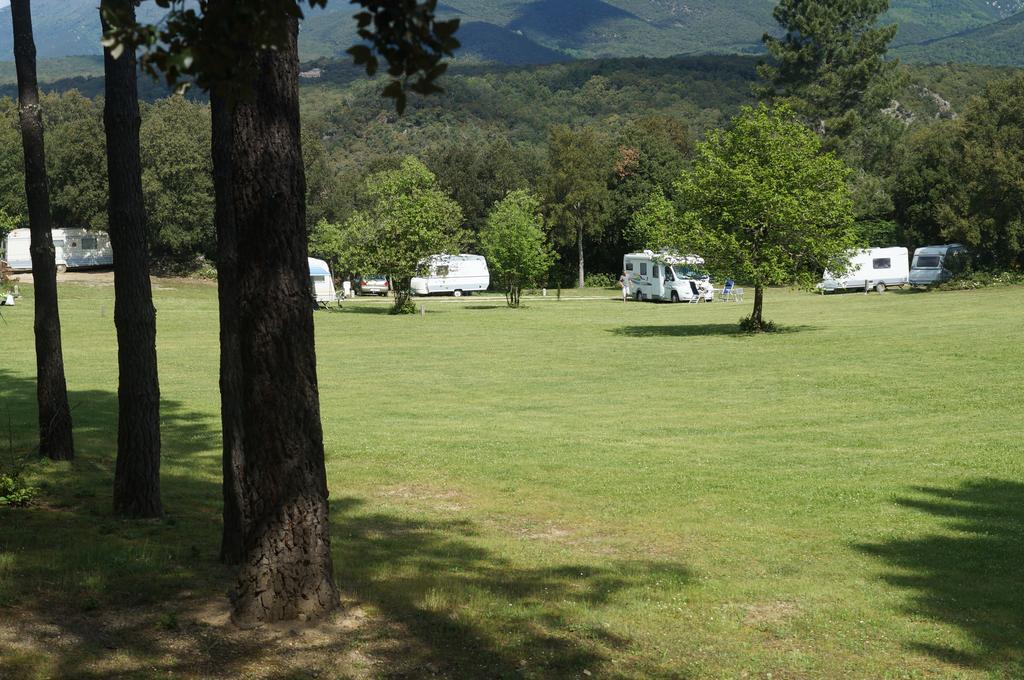 Camping Maçanet de Cabrenys المظهر الخارجي الصورة