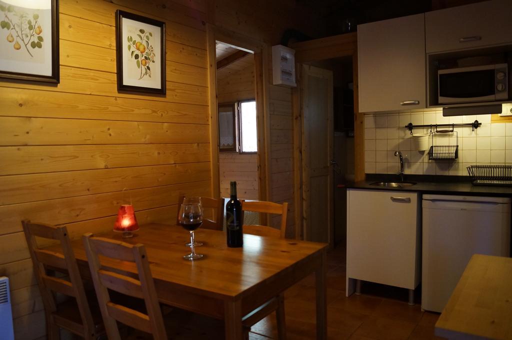 Camping Maçanet de Cabrenys المظهر الخارجي الصورة