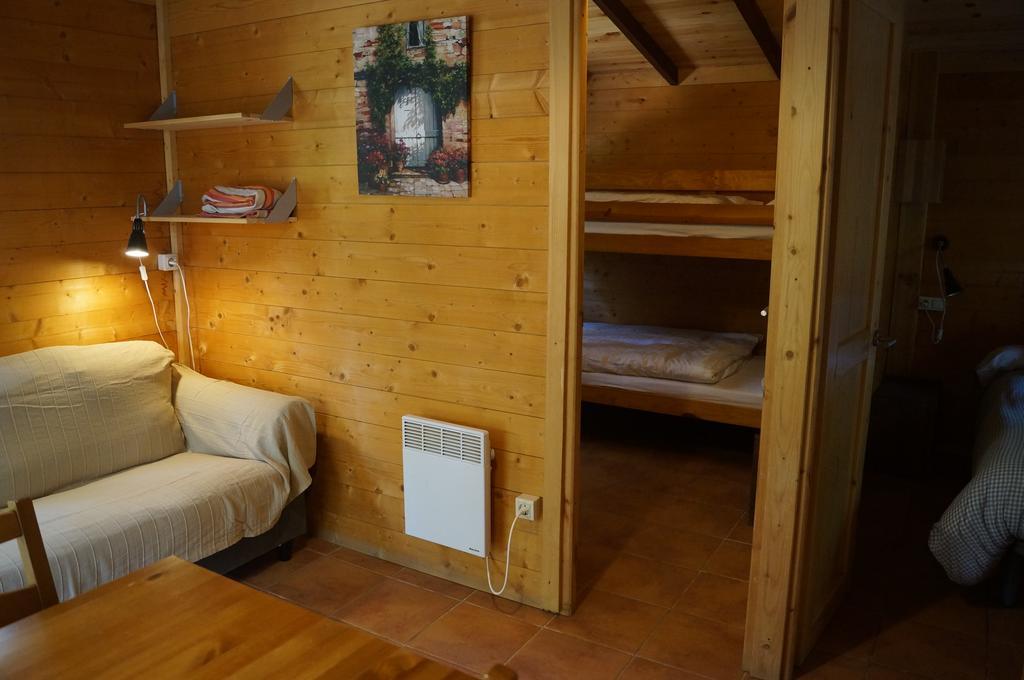 Camping Maçanet de Cabrenys المظهر الخارجي الصورة